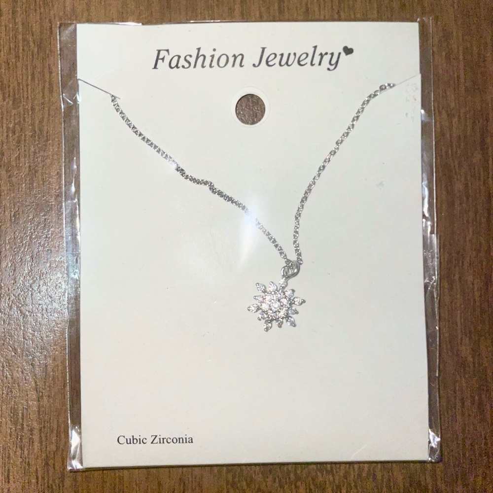 Cubic zirconia snow flake necklace